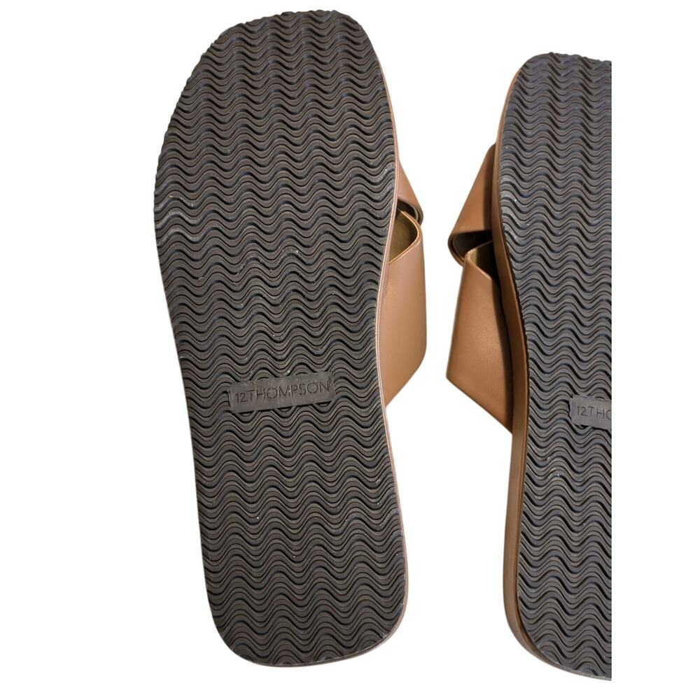 12 Thompson NWOT Tan Luna Man Made Upper Criss Cross Sandal Womens Sz 7.5 - Picture 3 of 6